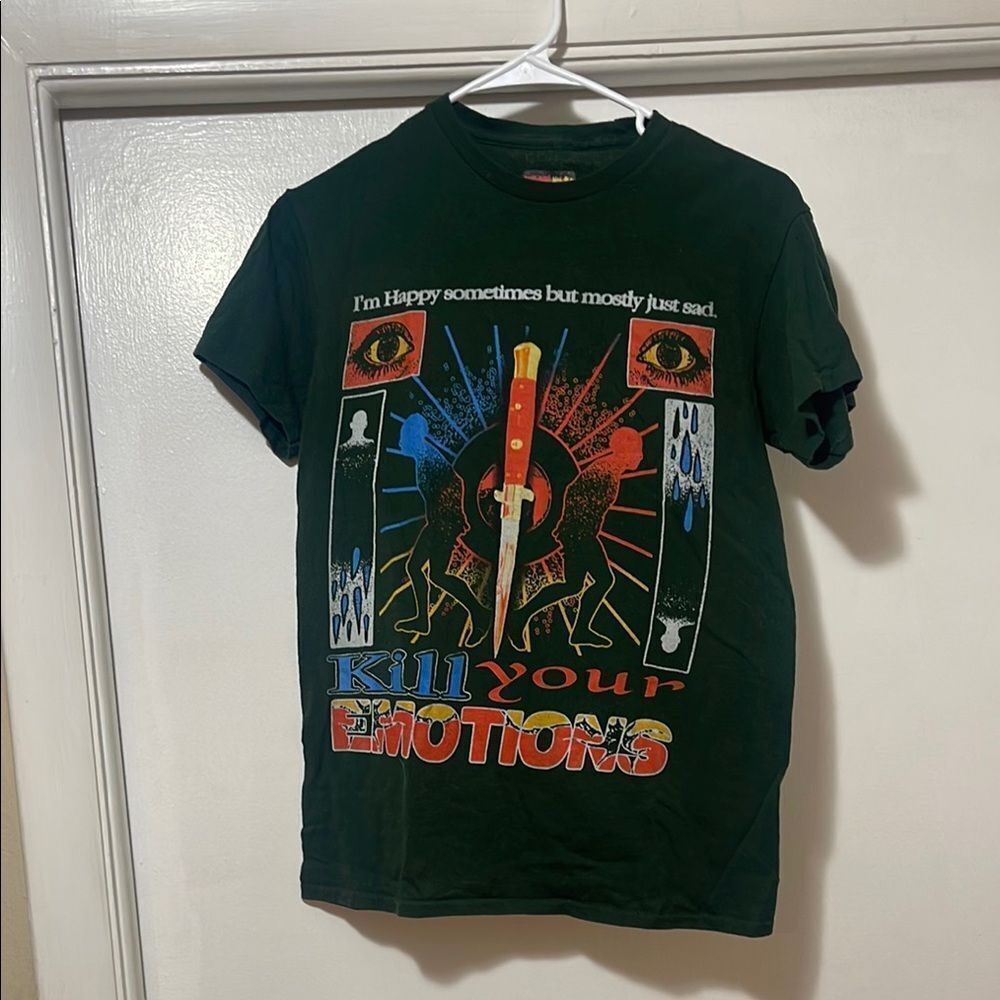 Teen hearts, kill your emotions T-shirt size small